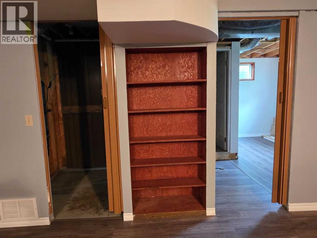 9102 99a Avenue — photo 36