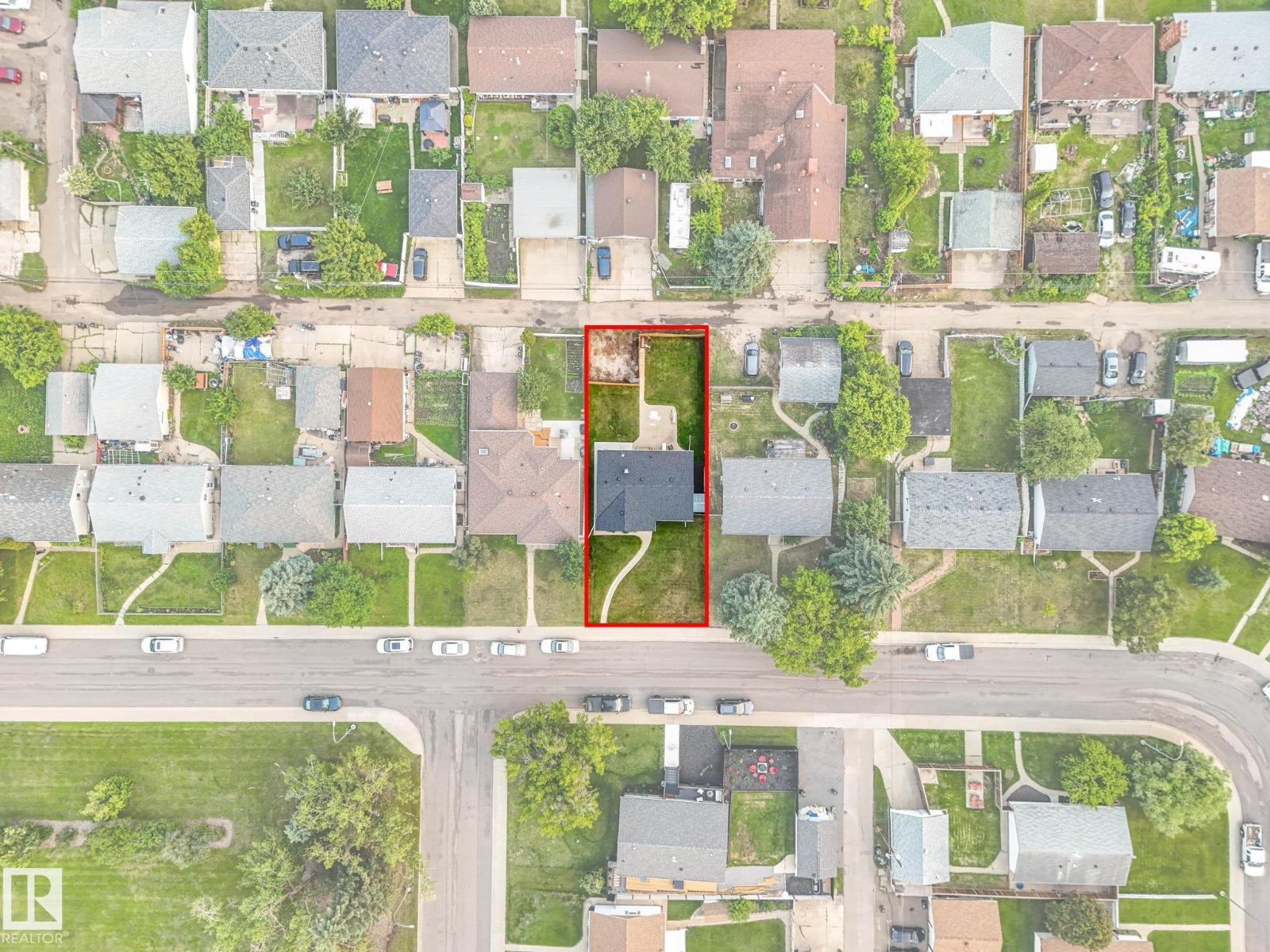 13307 133 AV NW - 16