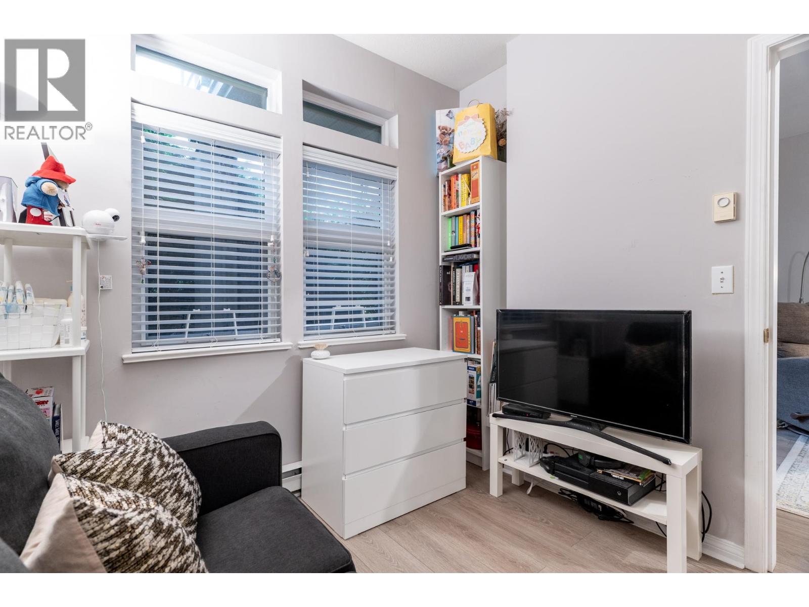 109 301 MAUDE ROAD, Port Moody