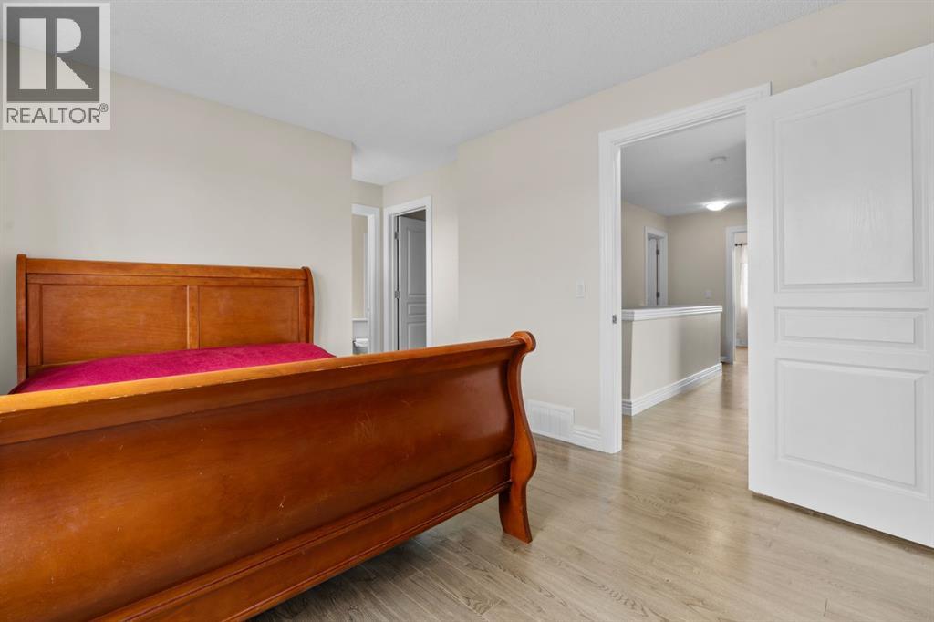 27 Bridleridge View SW - 19