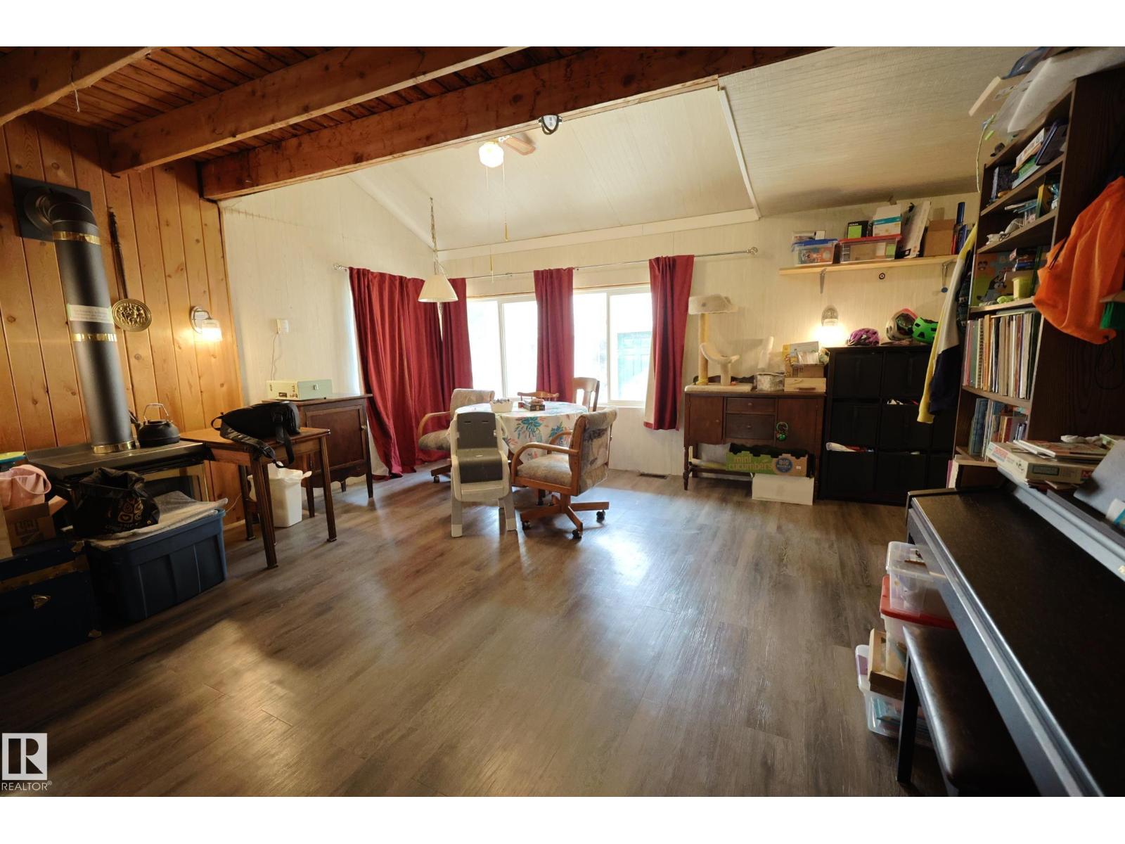 56512 RGE ROAD 23 - 17