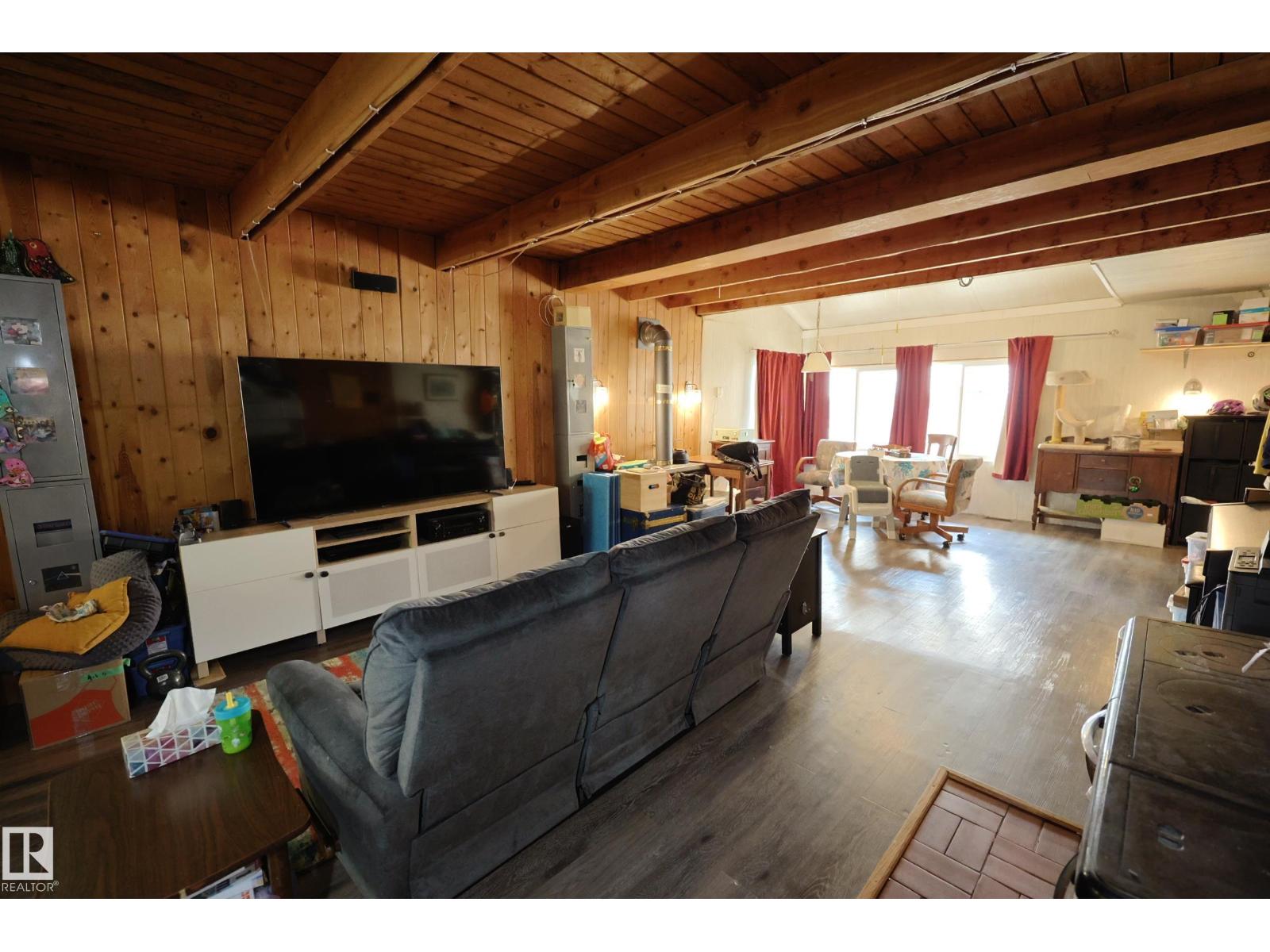 56512 RGE ROAD 23 - 18