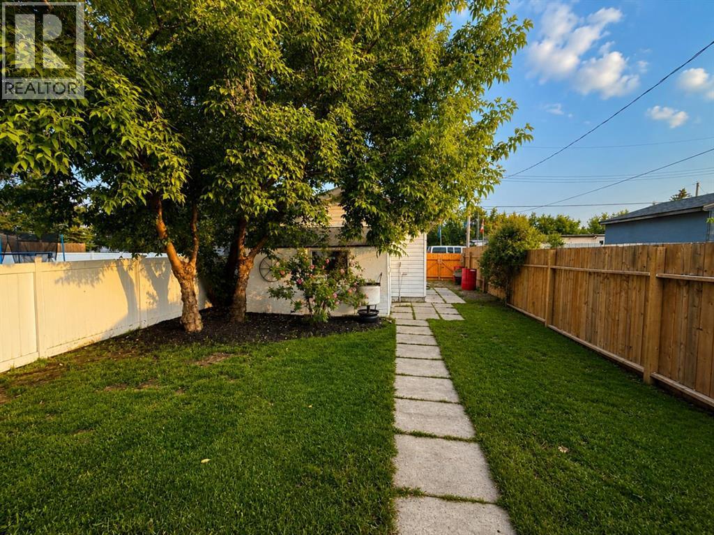 2119 23 Ave Close - 26