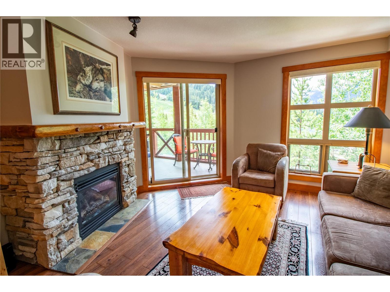 #309 2080 Summit Drive - 8