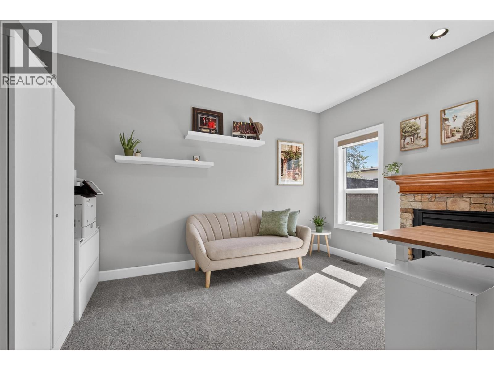 4588 Raymer Road - 15