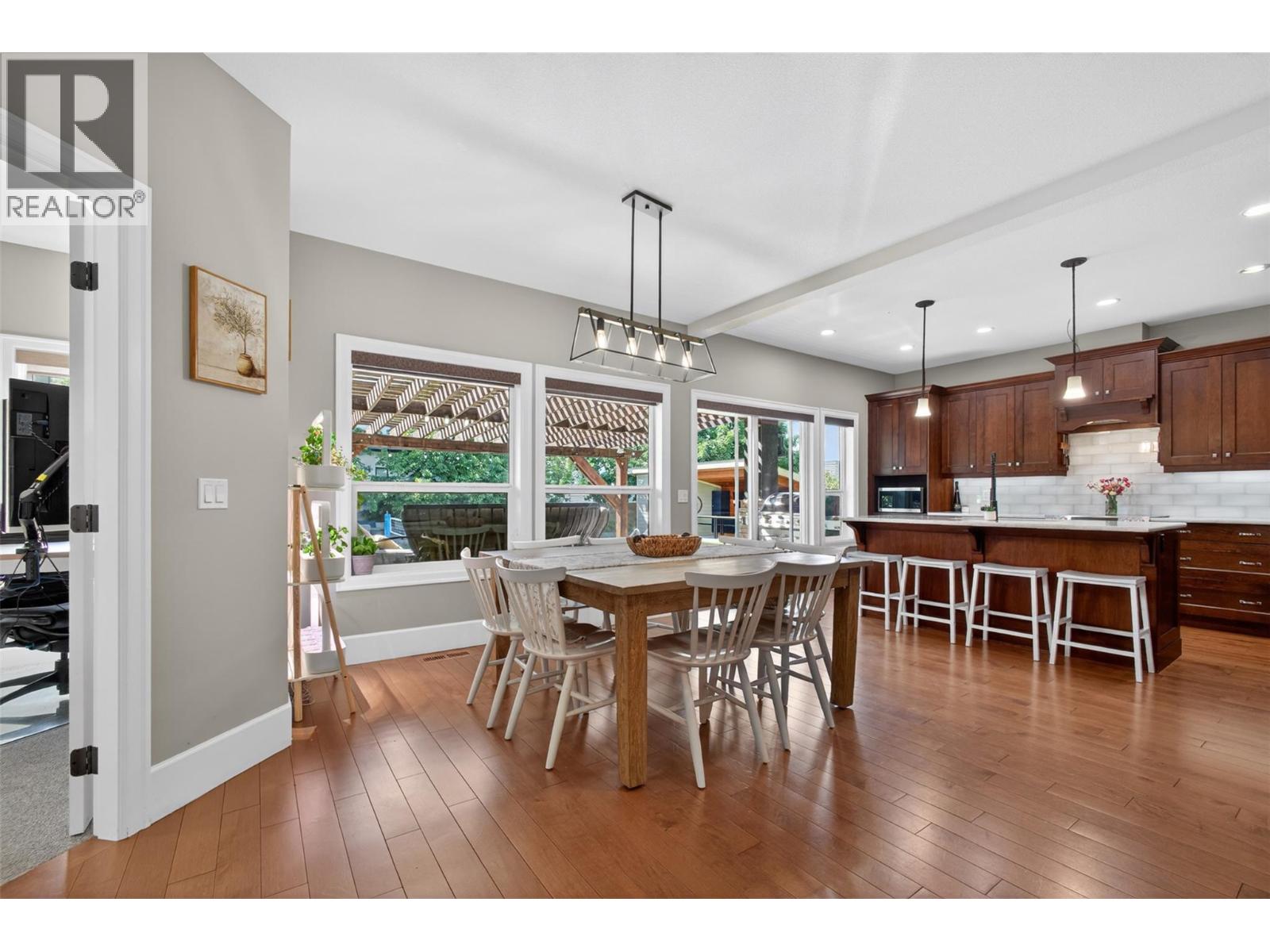 4588 Raymer Road - 18