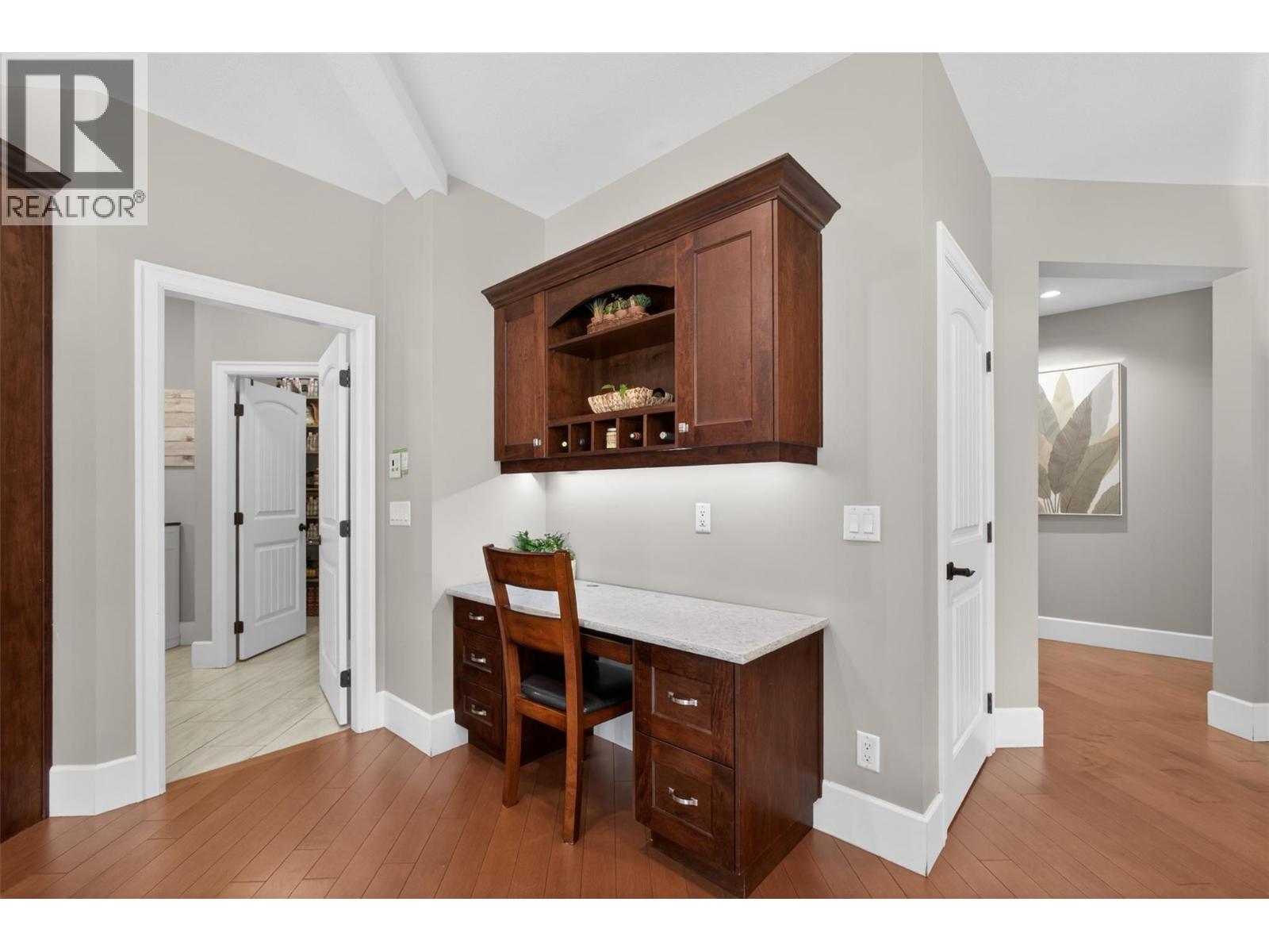 4588 Raymer Road - 10