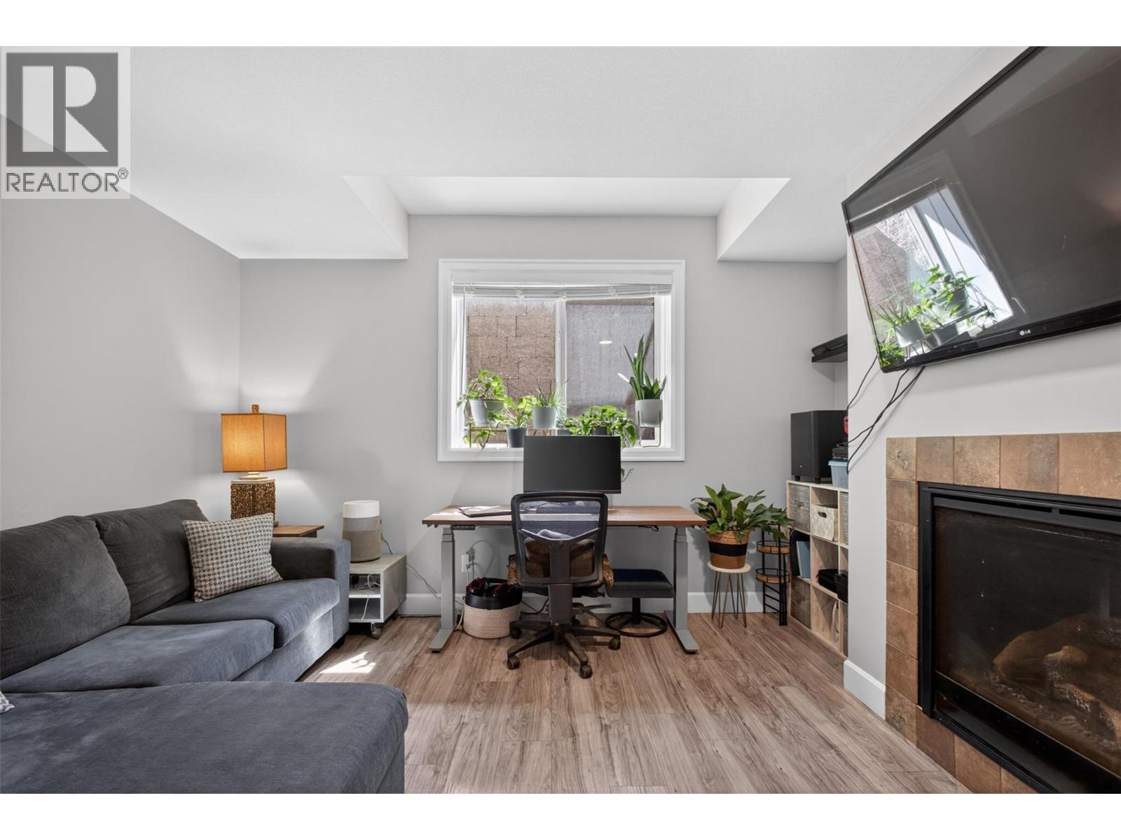 4588 Raymer Road - 59