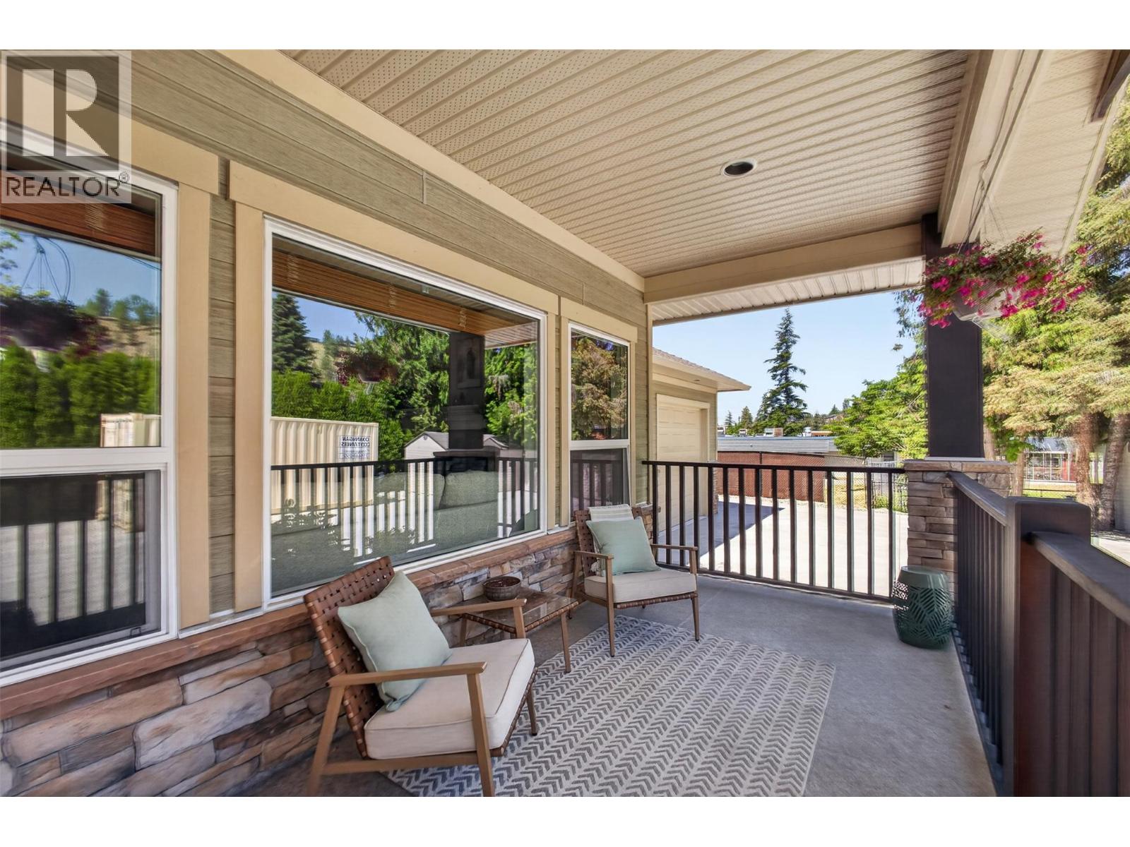 4588 Raymer Road - 47
