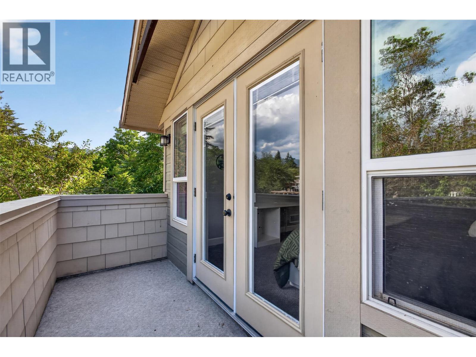 4588 Raymer Road - 80