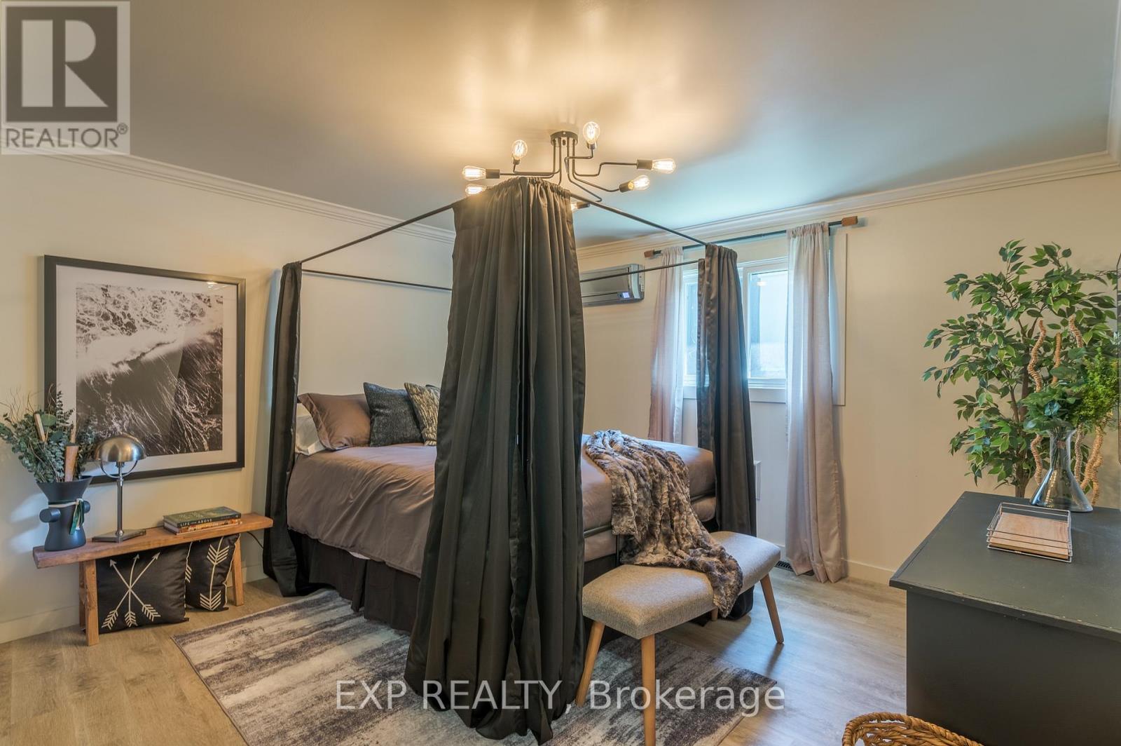 #30 6108 CURTIS POINT ROAD - 22