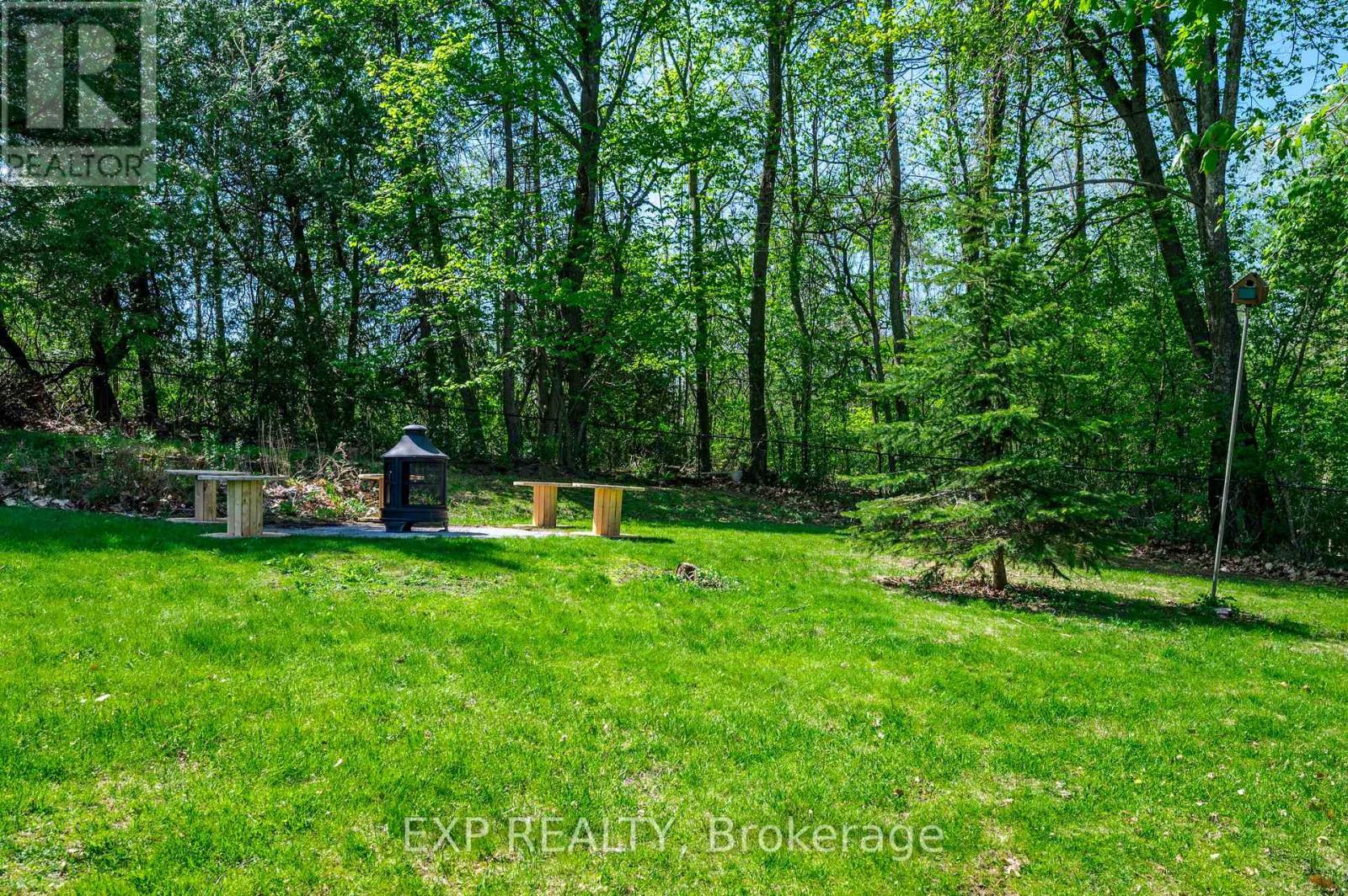 #30 6108 CURTIS POINT ROAD - 35