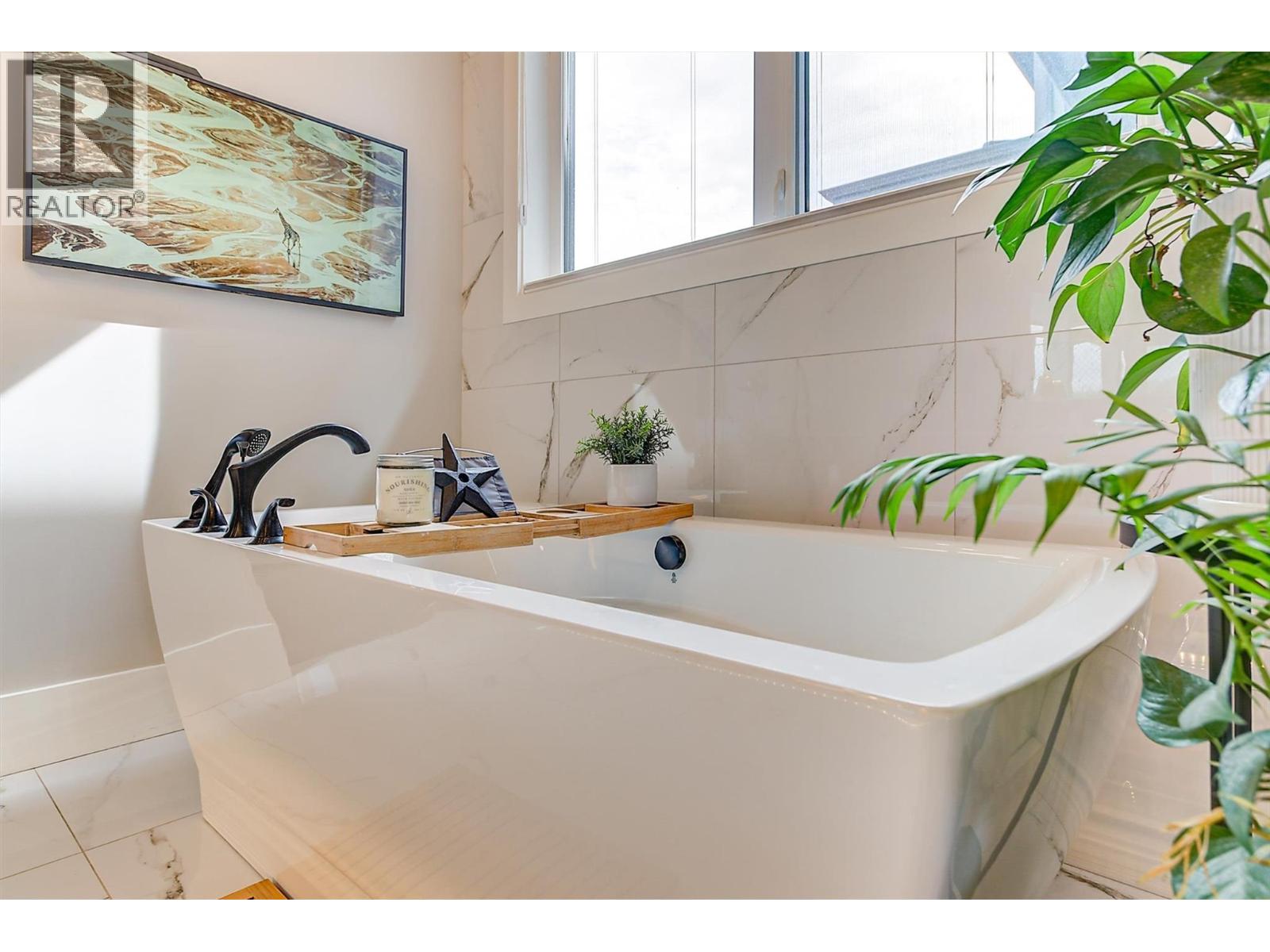  1612 Vincent Place, Kelowna