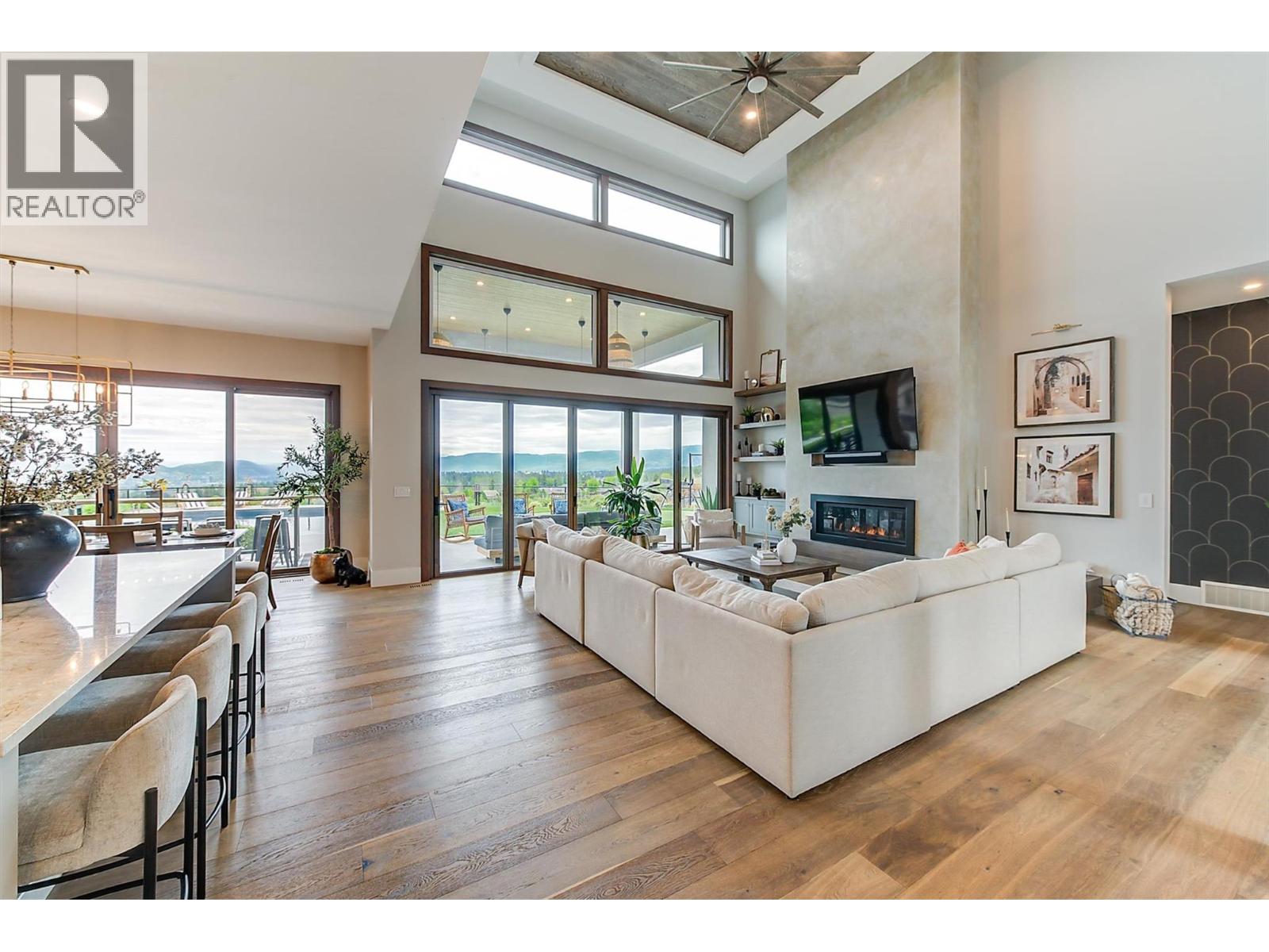  1612 Vincent Place, Kelowna