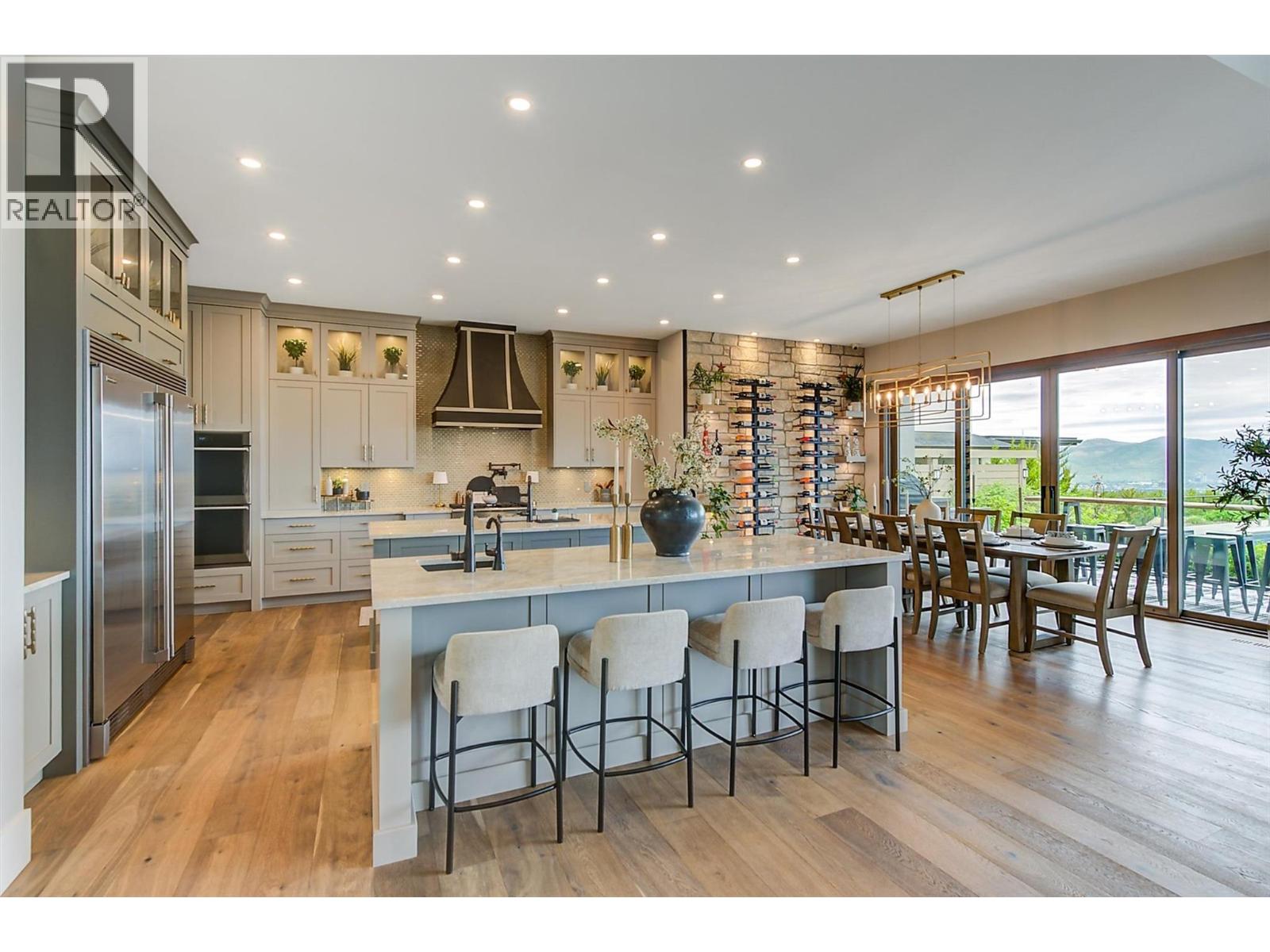  1612 Vincent Place, Kelowna