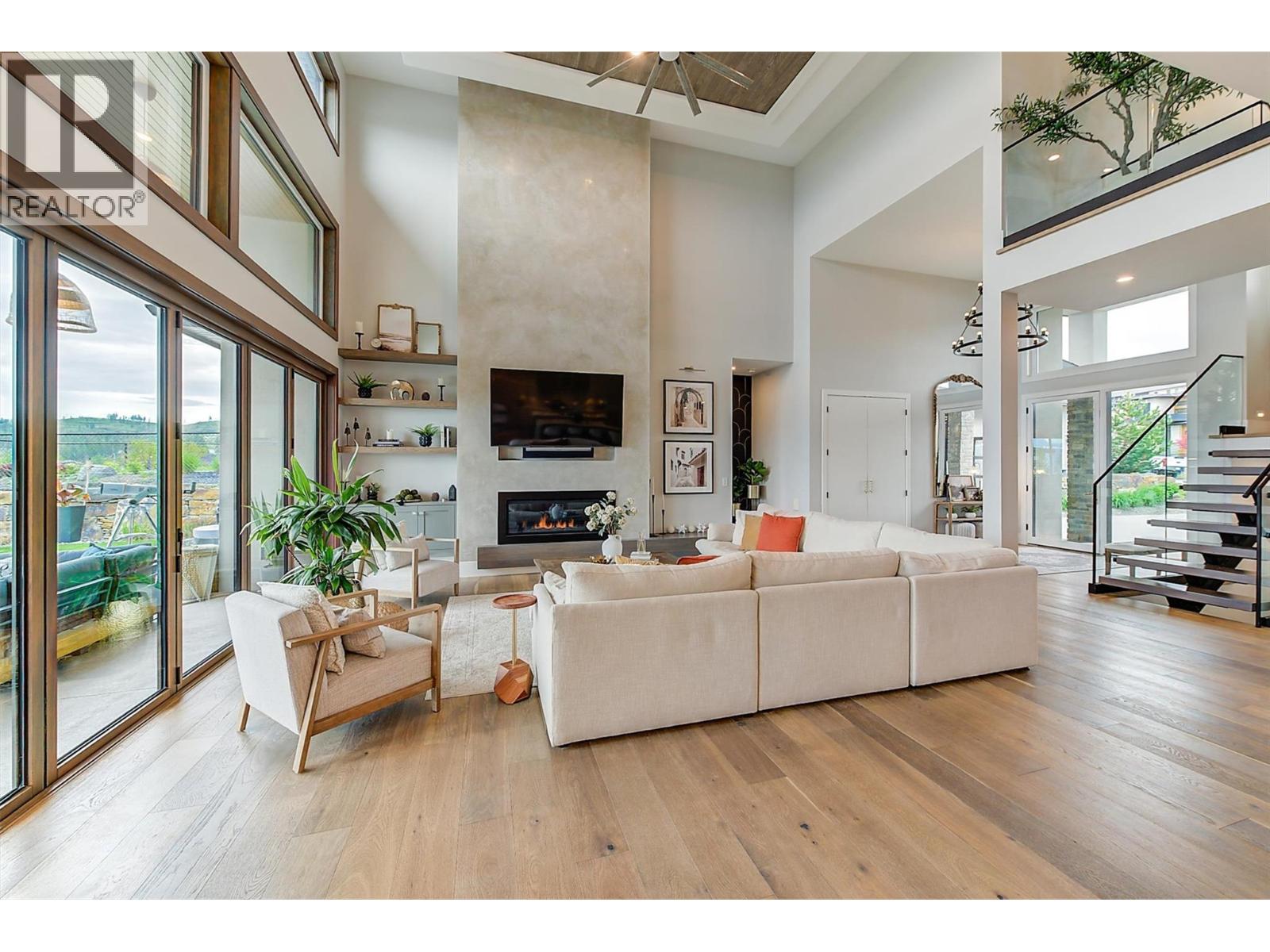  1612 Vincent Place, Kelowna