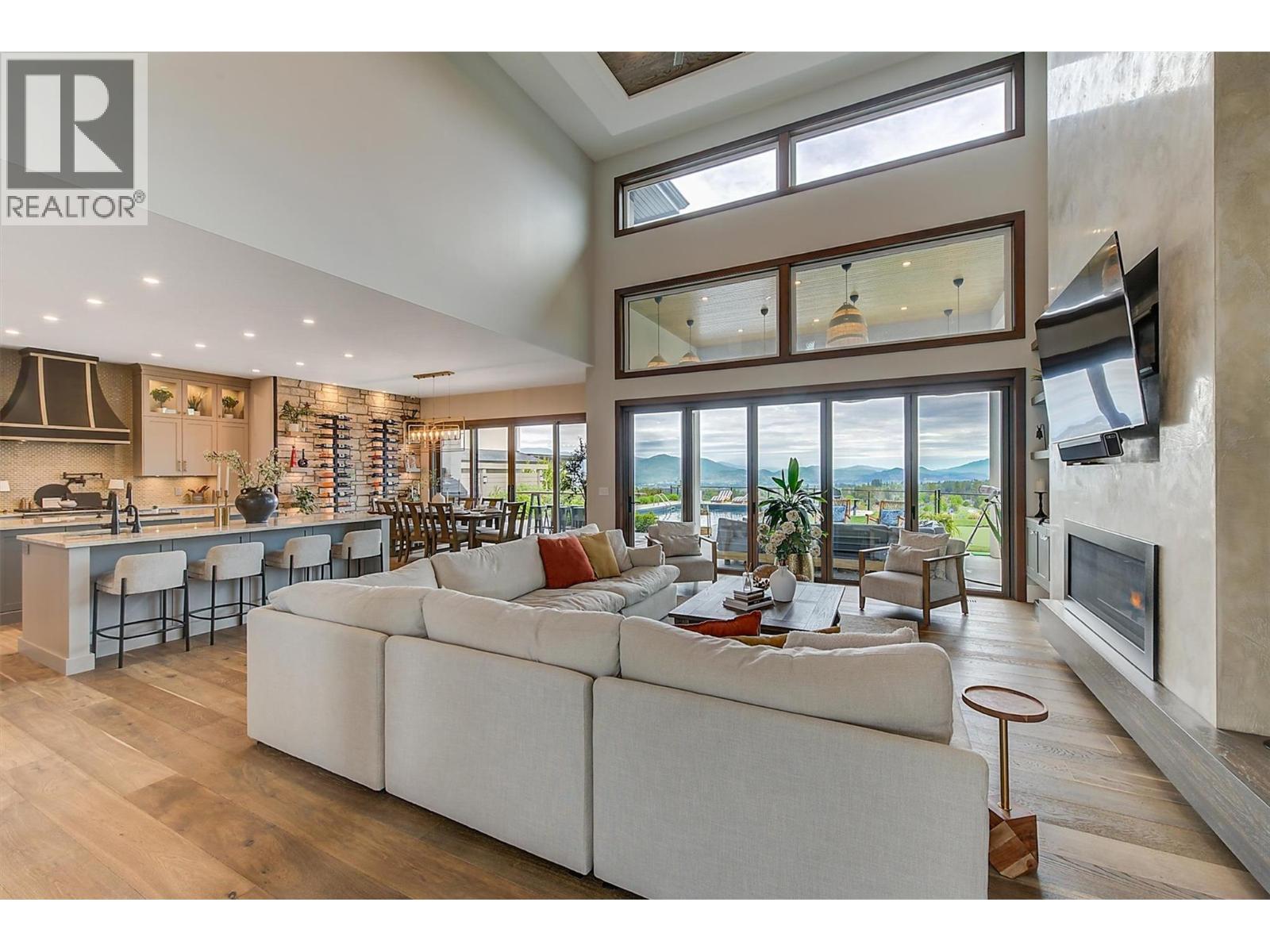  1612 Vincent Place, Kelowna