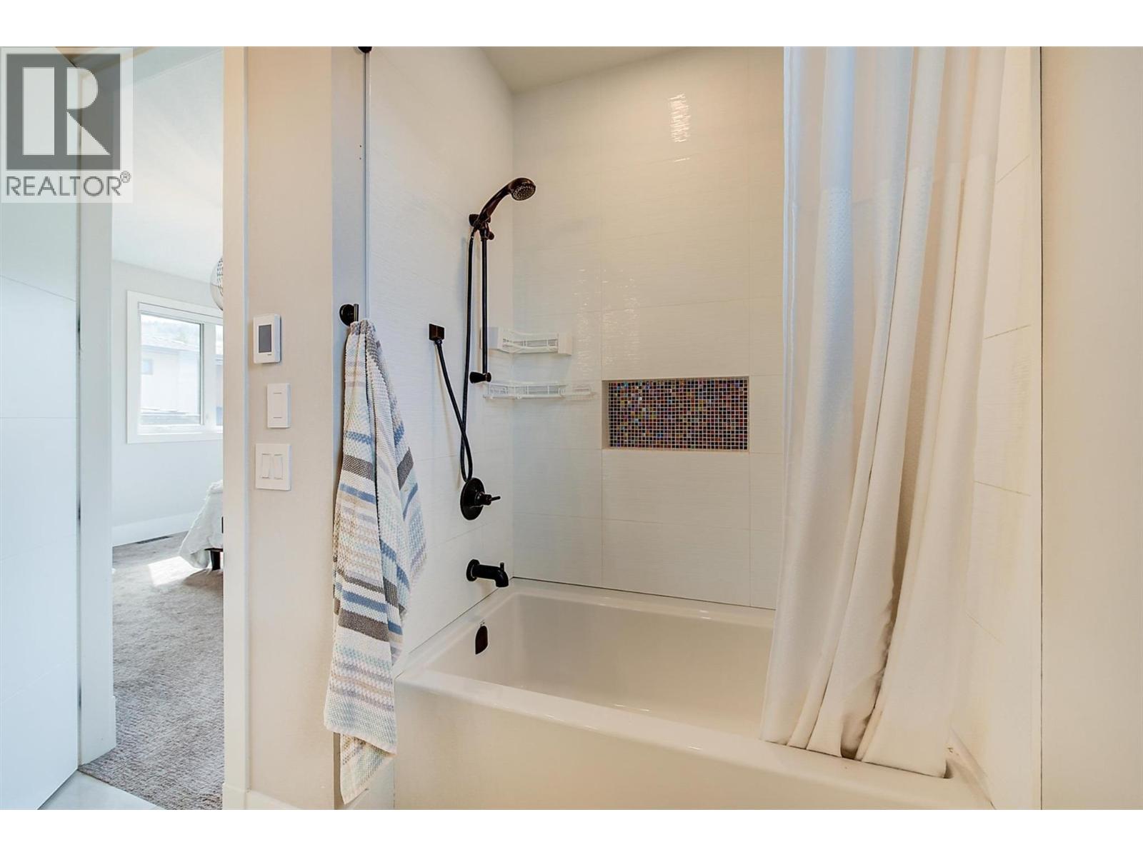 1612 Vincent Place - 64