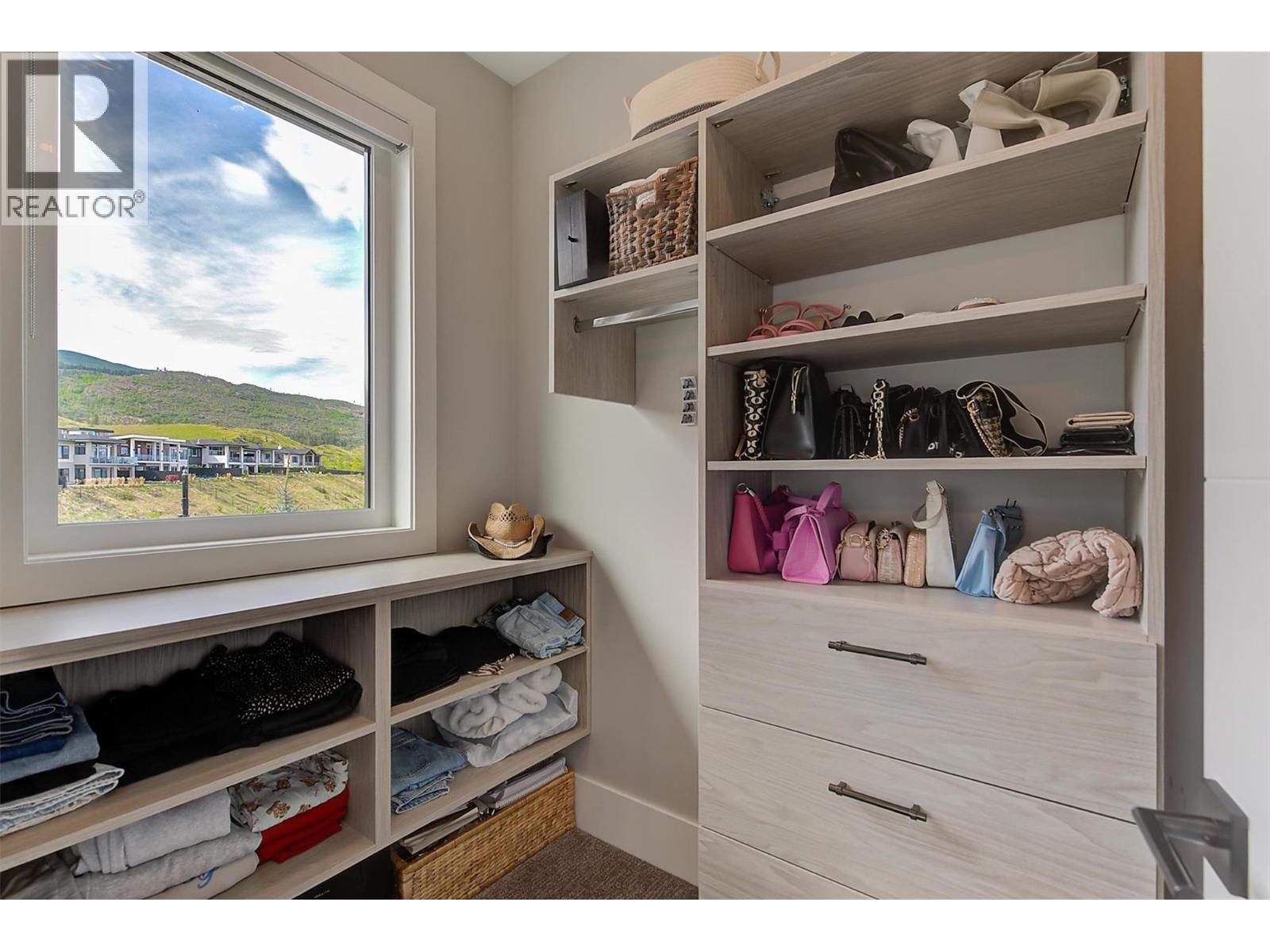  1612 Vincent Place, Kelowna