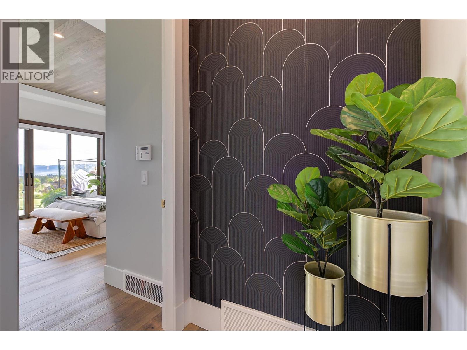  1612 Vincent Place, Kelowna