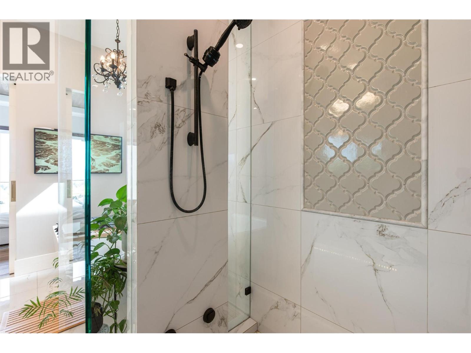 1612 Vincent Place - 51