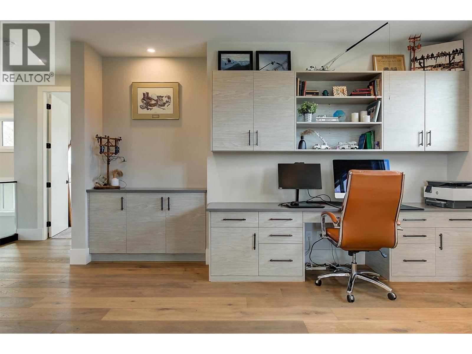 1612 Vincent Place - 60