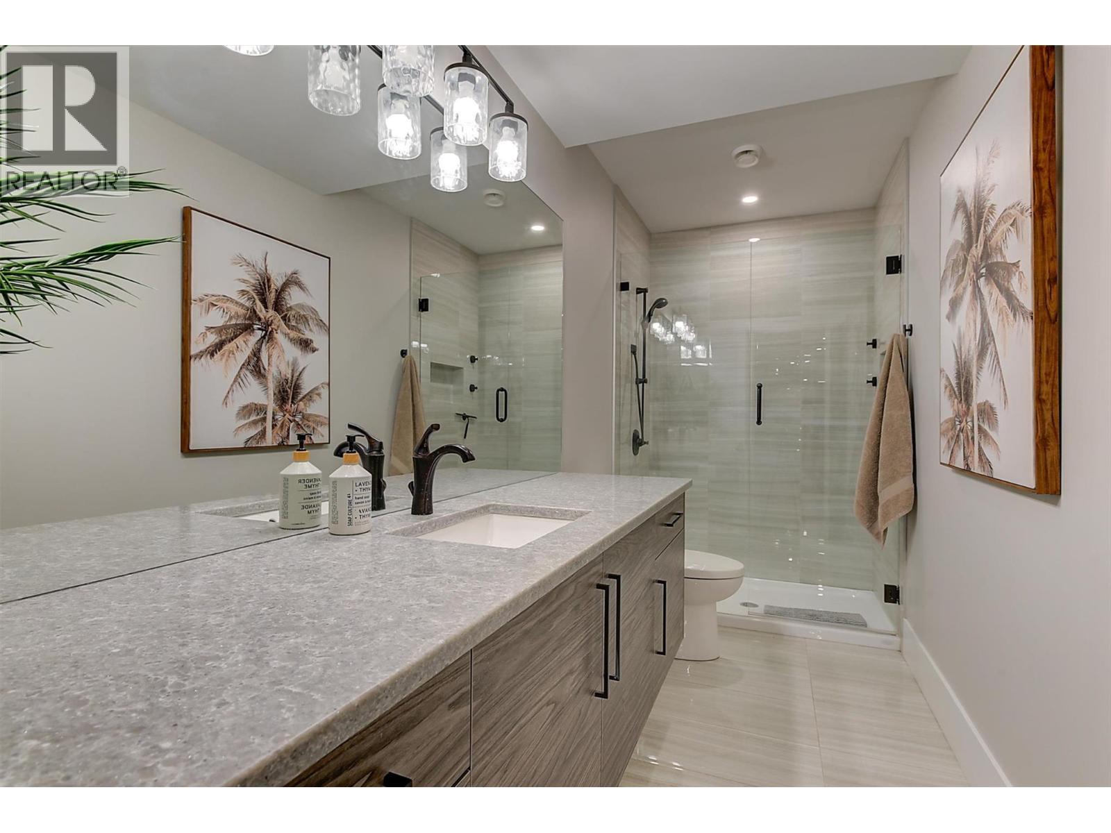 1612 Vincent Place - 80