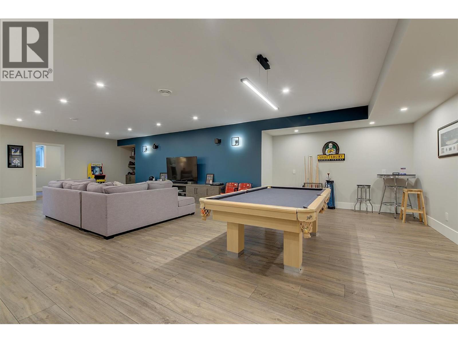 1612 Vincent Place - 74