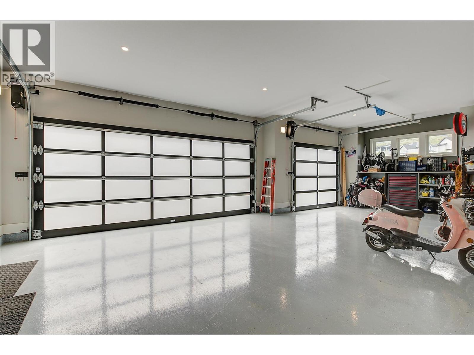 1612 Vincent Place - 83