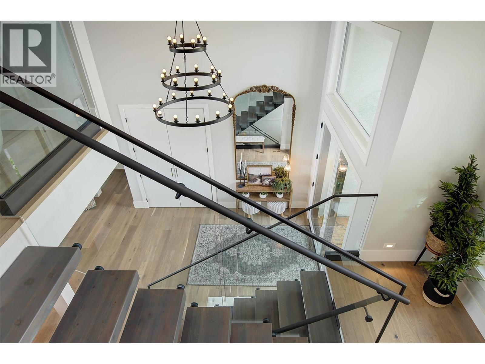  1612 Vincent Place, Kelowna