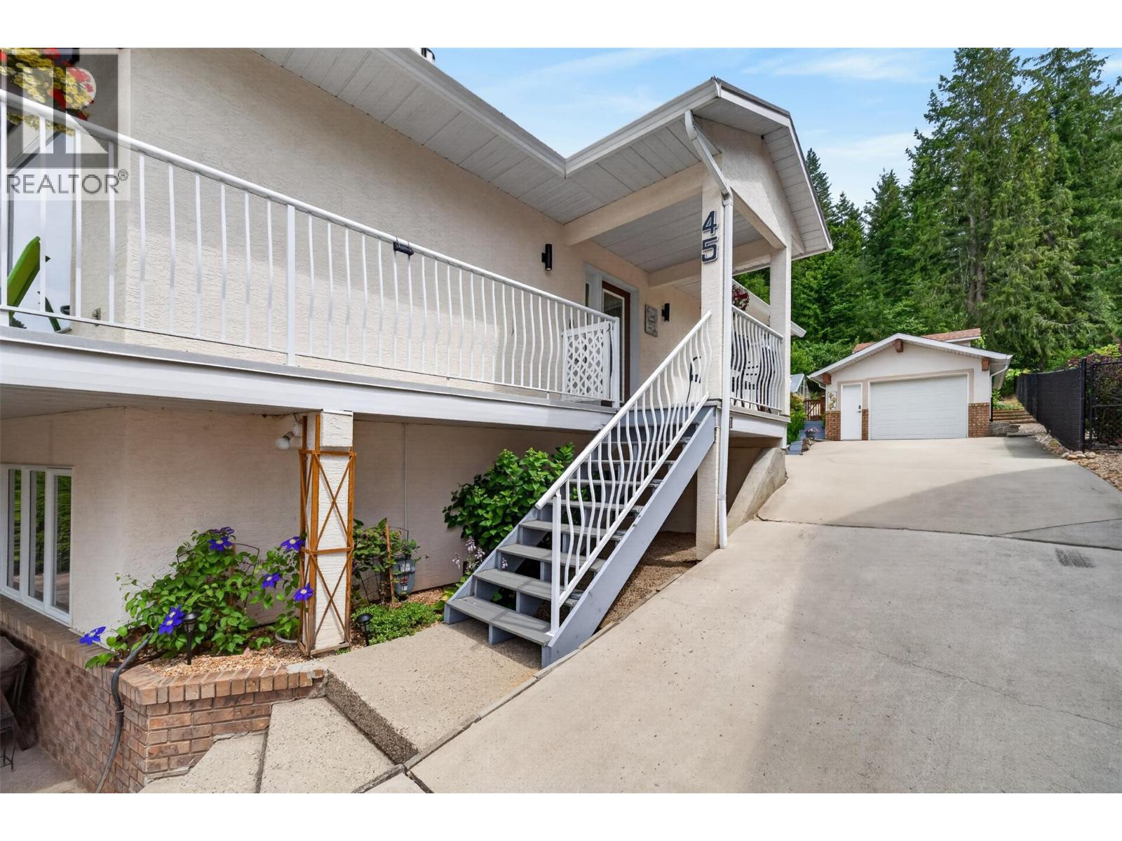 2592 Alpen Paradies Road Unit# 45, Blind Bay