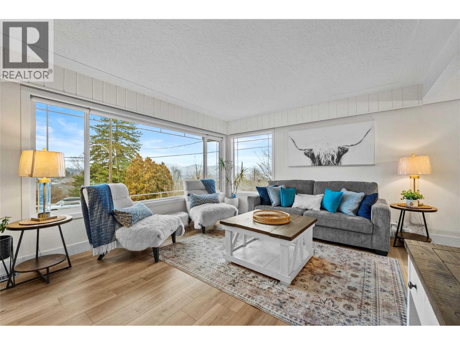 1515 ROBINSON Crescent, Kamloops — photo 3