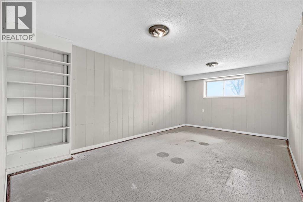 42 Huntford Close NE - 29