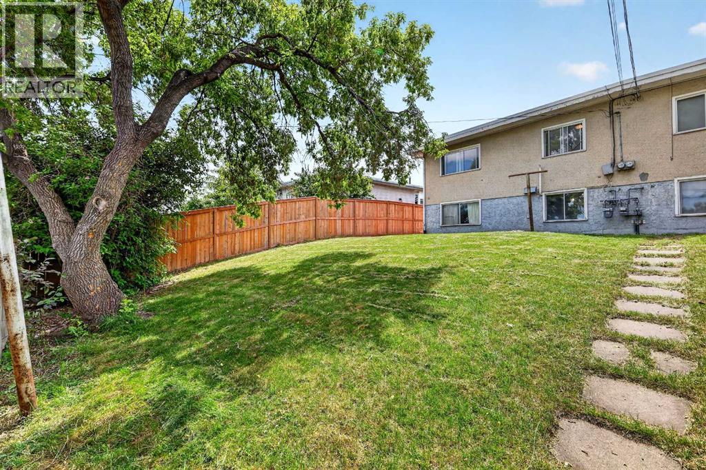 42 Huntford Close NE - 46