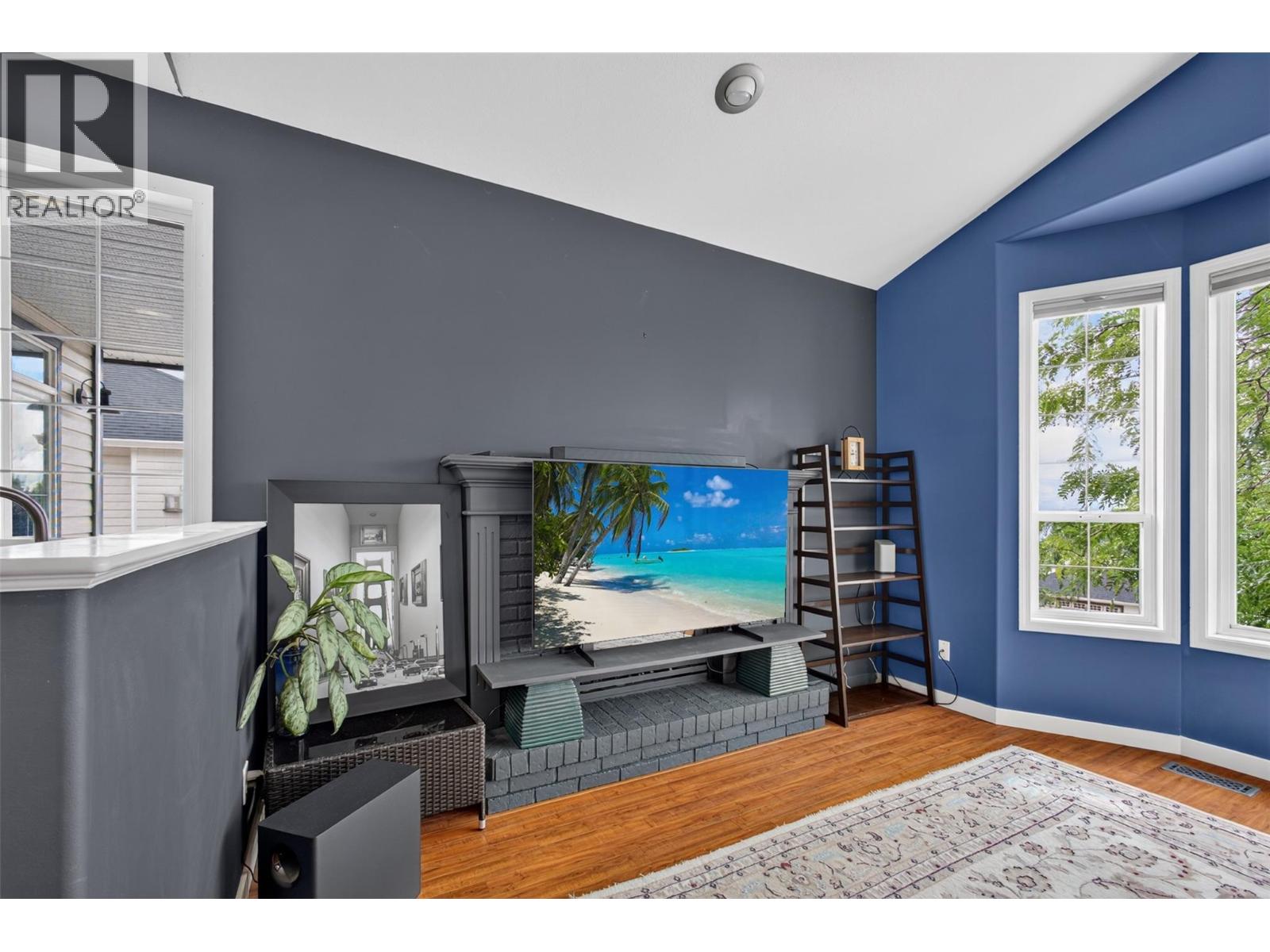  2832 Doucette Drive, West Kelowna
