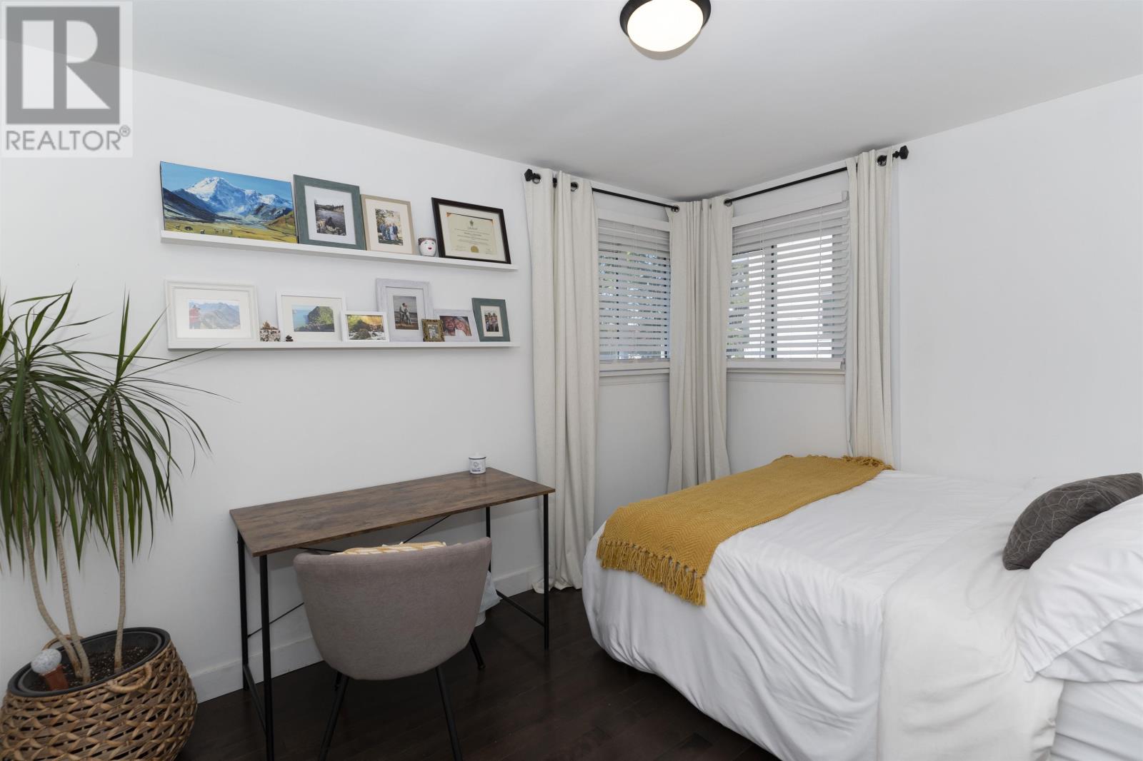 79 VERA AVE - 26