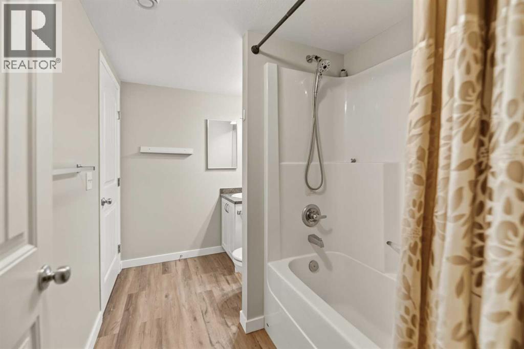 #915 31 Jamieson Avenue - 15