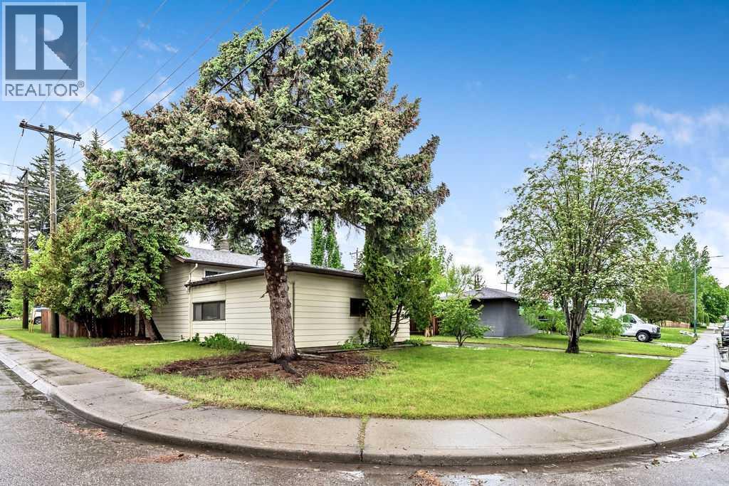 7315 5 Street SW - 23