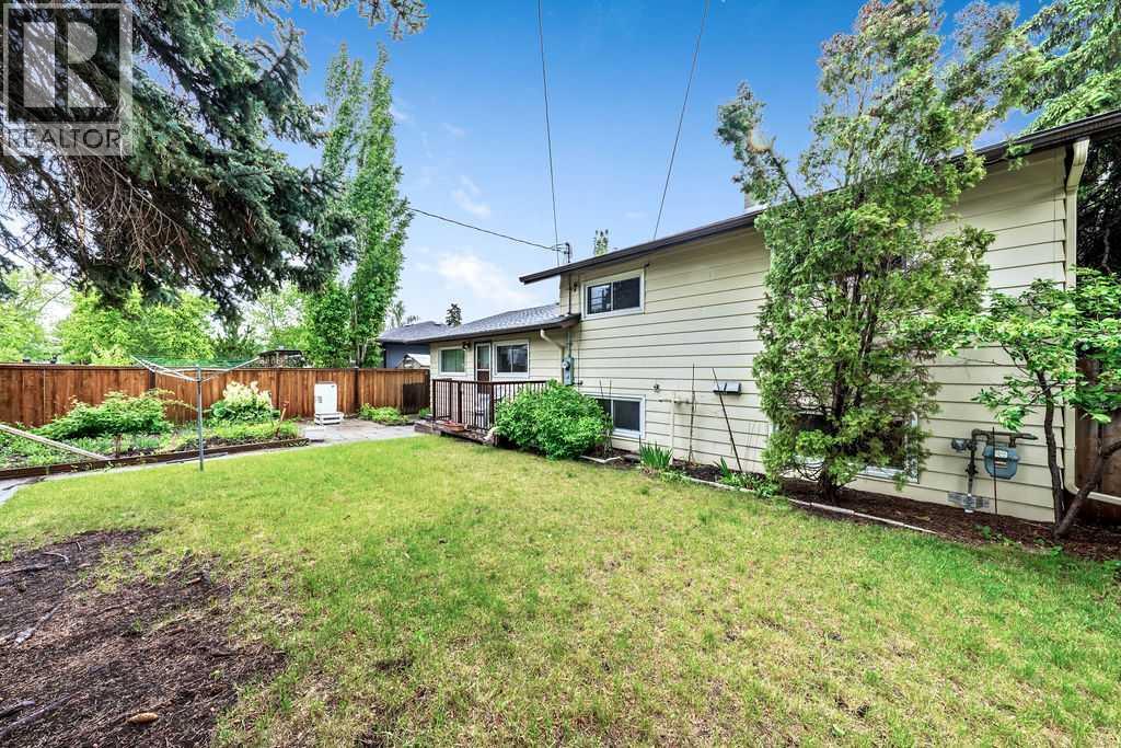 7315 5 Street SW - 26