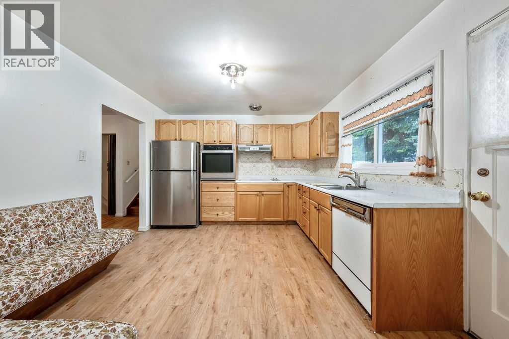 7315 5 Street SW - 6