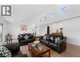 2584 Arthur Road, Kelowna, BC V1V2B7 Photo 16