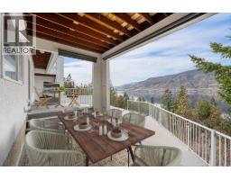 Foyer - 2584 Arthur Road, Kelowna, BC V1V2B7 Photo 11