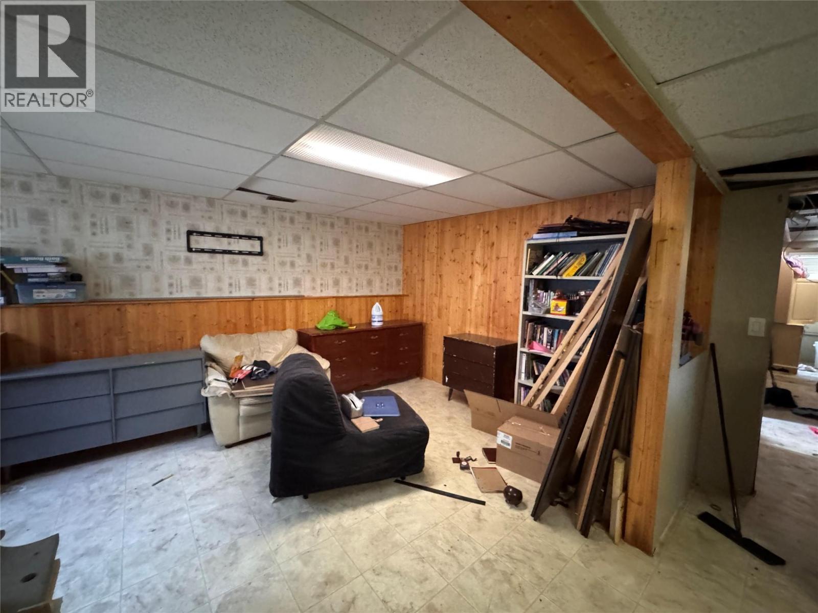 2515 EDGEMOUNT Avenue - 11
