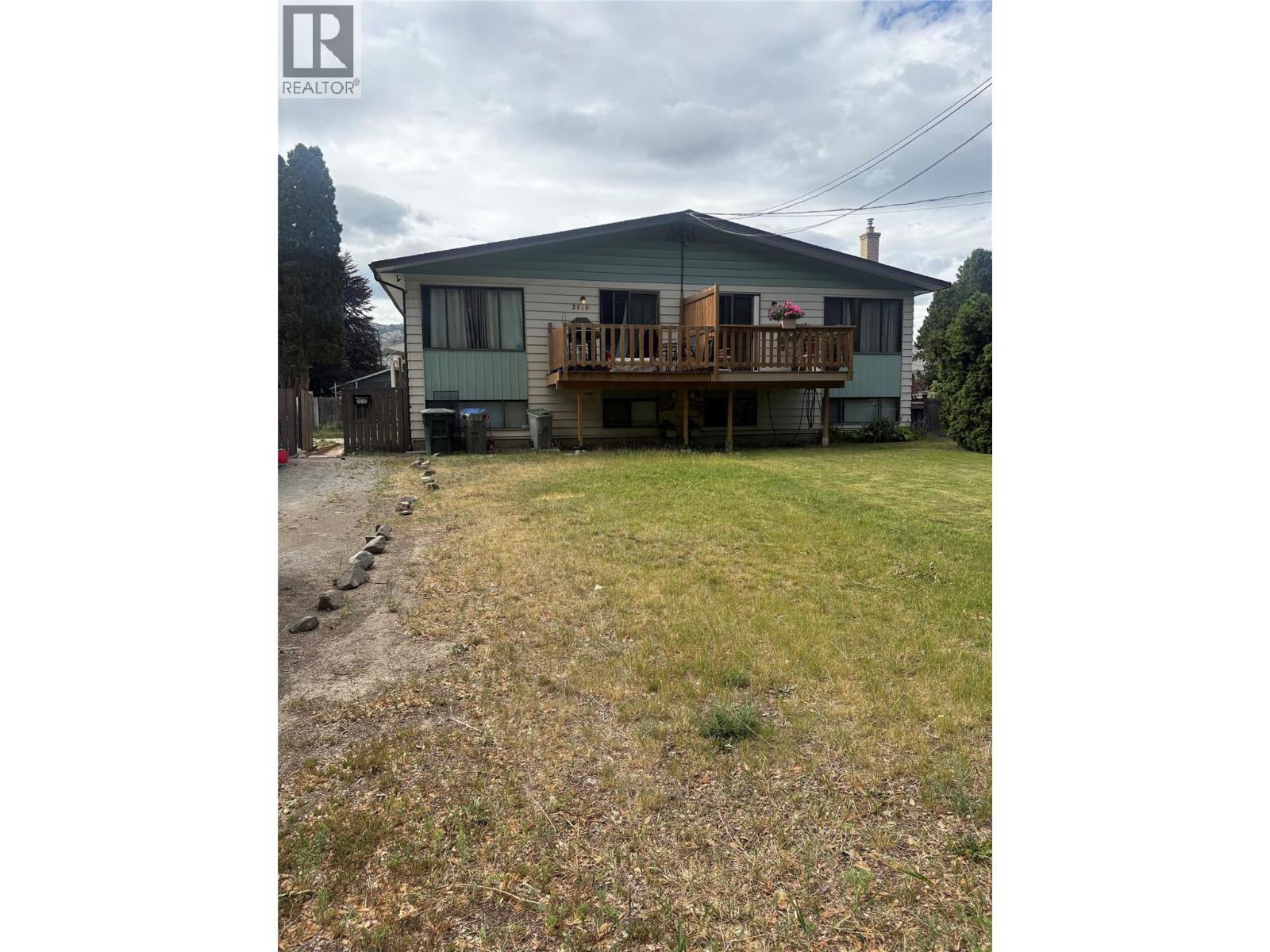 2515 EDGEMOUNT Avenue - 1