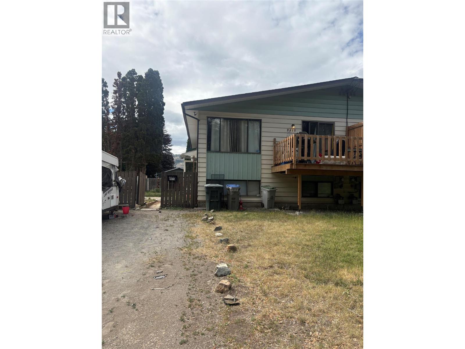 2515 EDGEMOUNT Avenue - 2