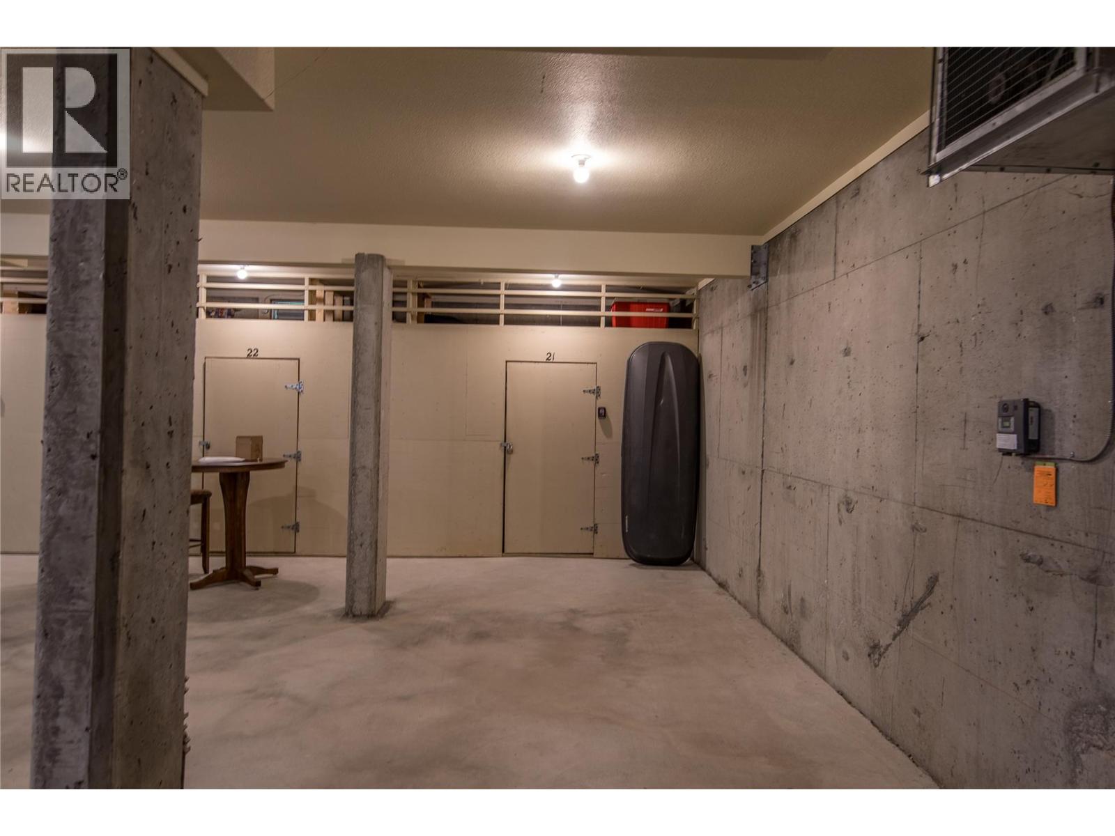 #21 1345 Aemmer Way - 26