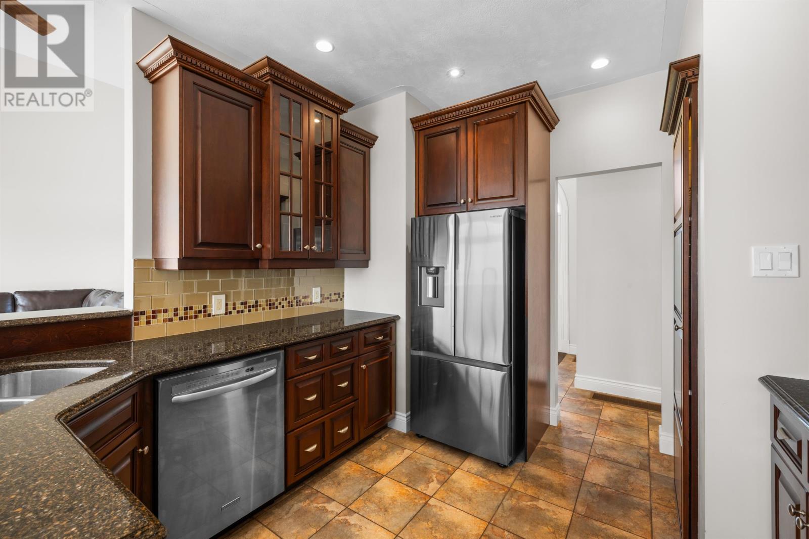 3 Stacy Lane - Image 10