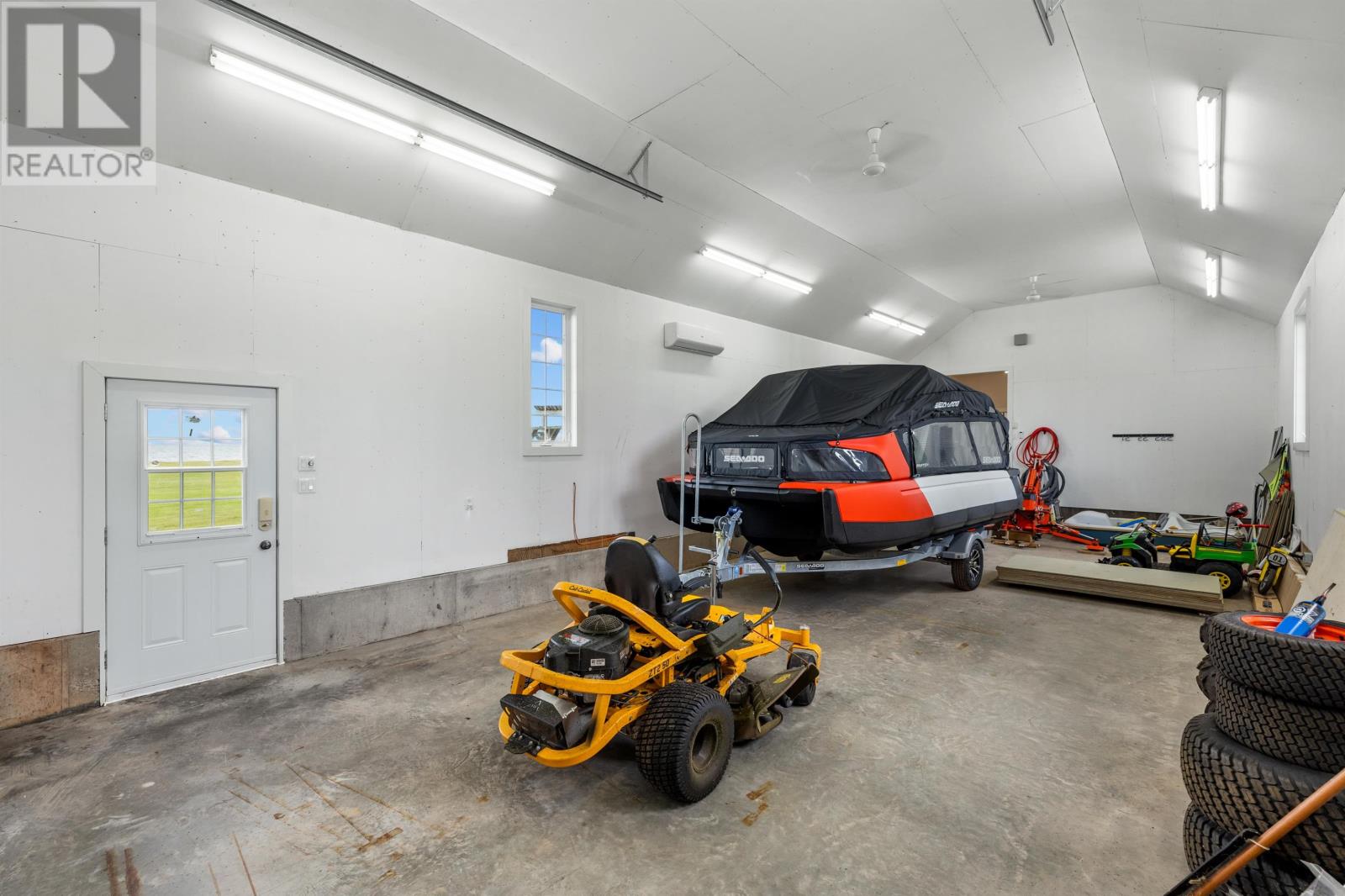 3 Stacy Lane - Image 37