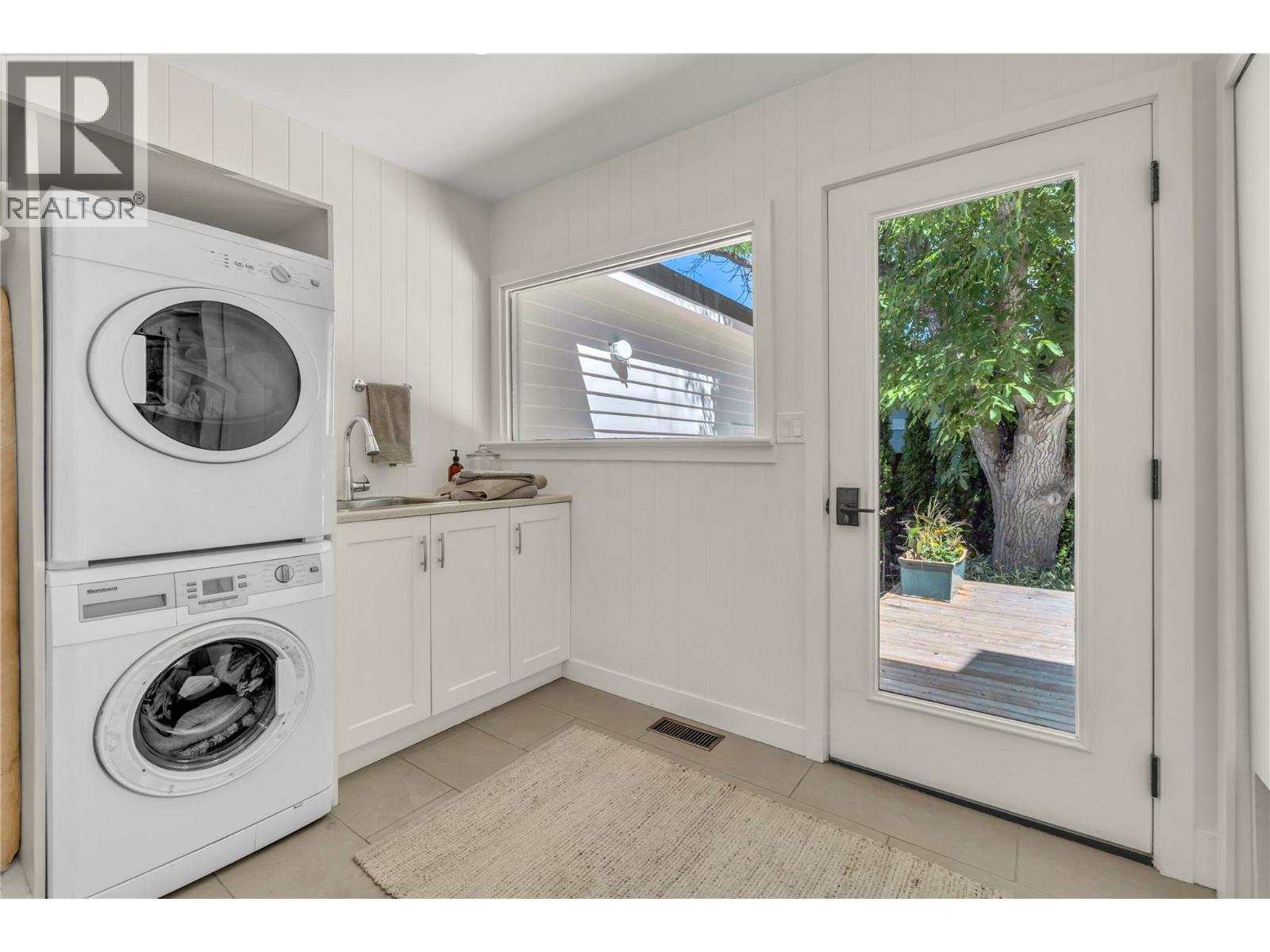 6611 Nixon Road - 20