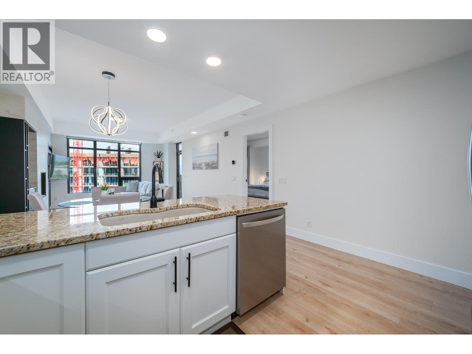 502 1395 Ellis Street, Kelowna